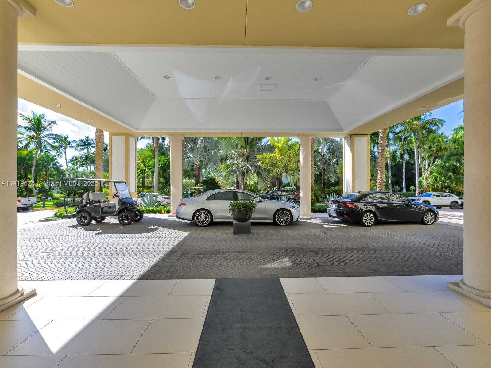 Small Image of 445 GRAND BAY DR #303, Key Biscayne Number 6