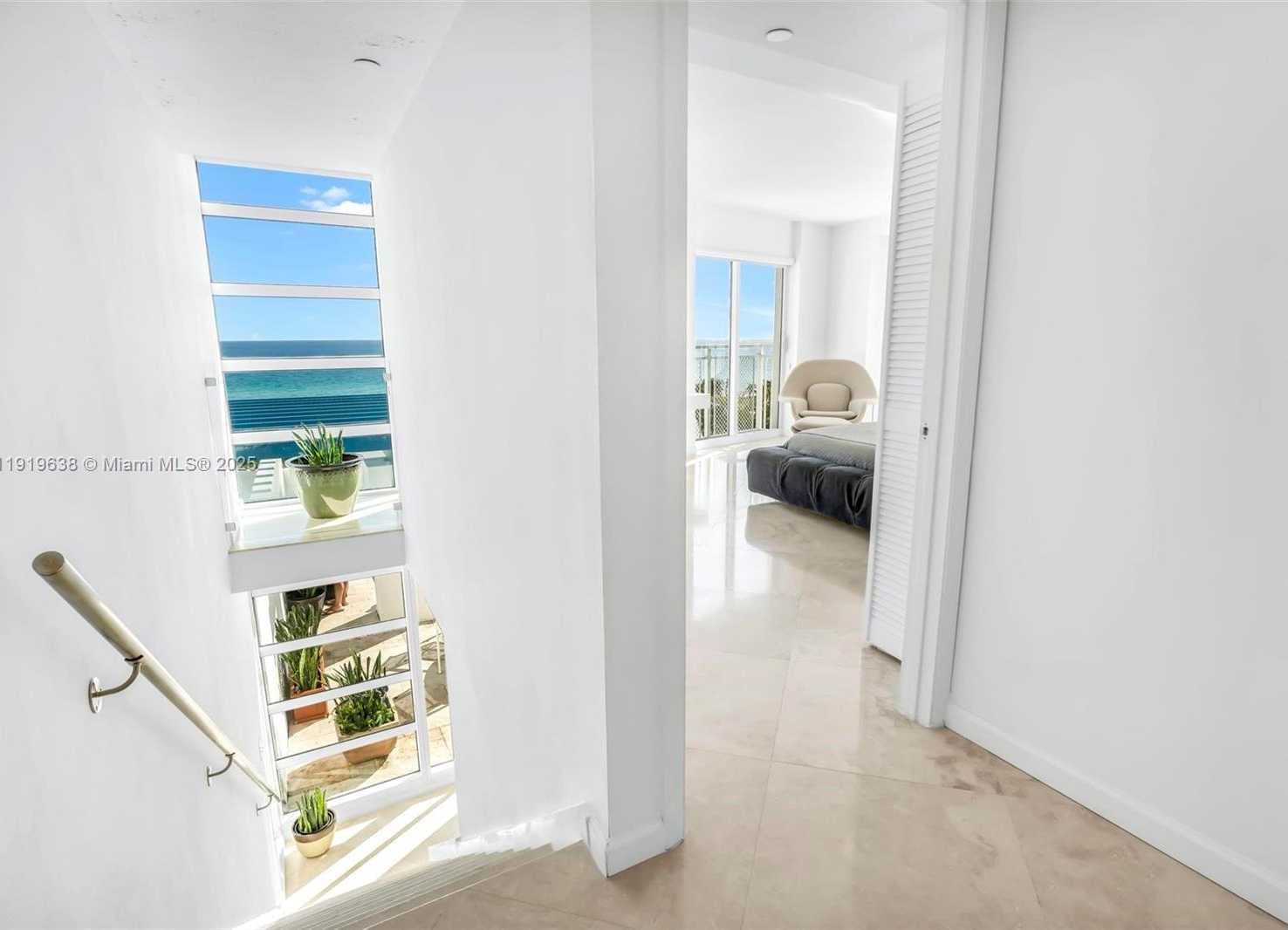 Small Image of 7600 COLLINS AVE #1012, Miami Beach Number 14