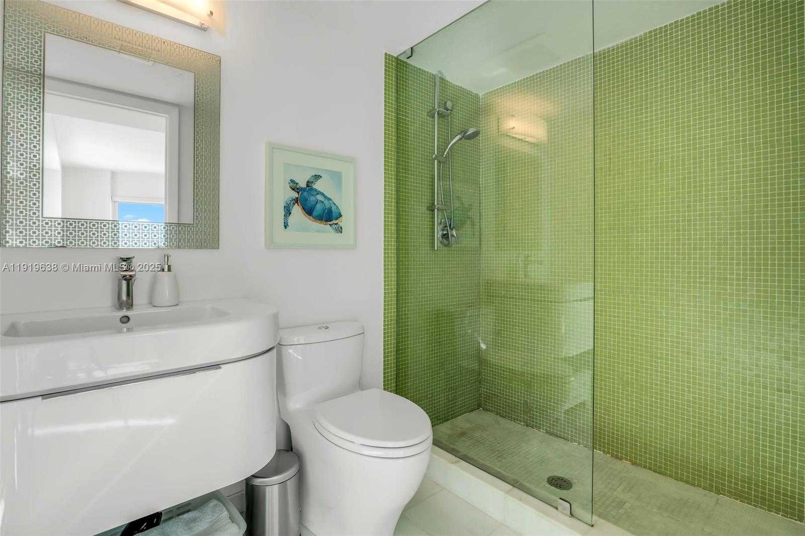 Small Image of 7600 COLLINS AVE #1012, Miami Beach Number 20