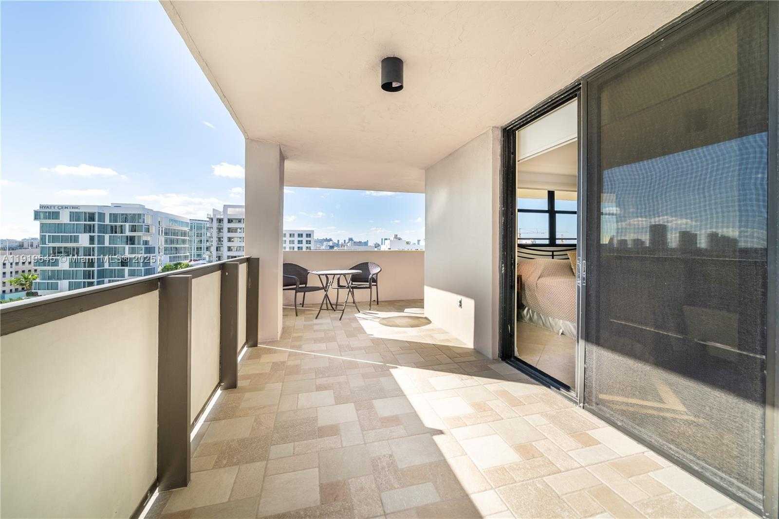 Small Image of 1621 COLLINS AVE #802, Miami Beach Number 18