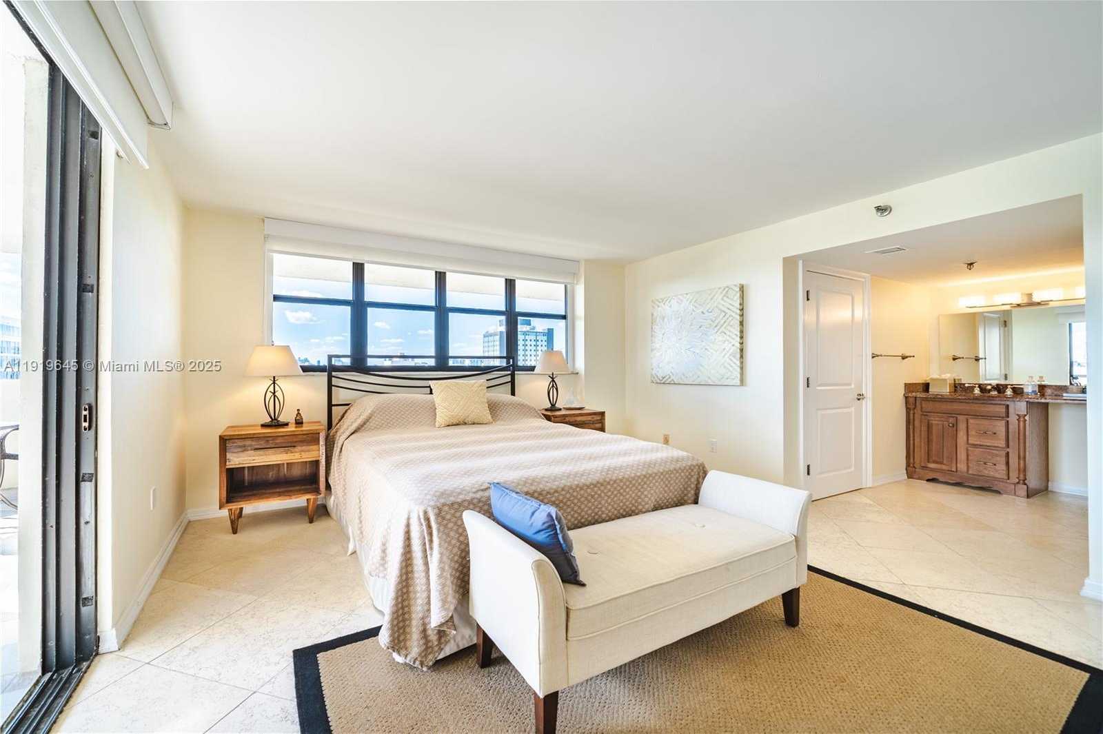 Small Image of 1621 COLLINS AVE #802, Miami Beach Number 19