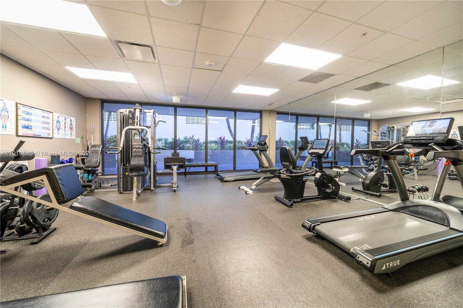 Small Image of 1621 COLLINS AVE #802, Miami Beach Number 30