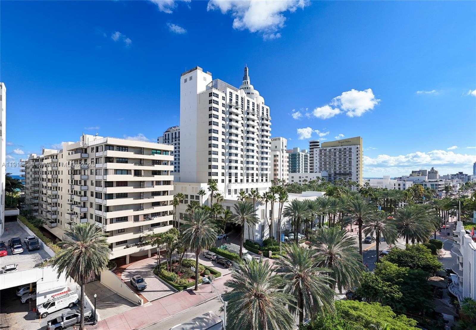Small Image of 1621 COLLINS AVE #802, Miami Beach Number 39