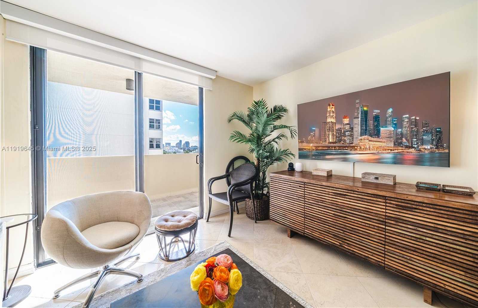 Small Image of 1621 COLLINS AVE #802, Miami Beach Number 8