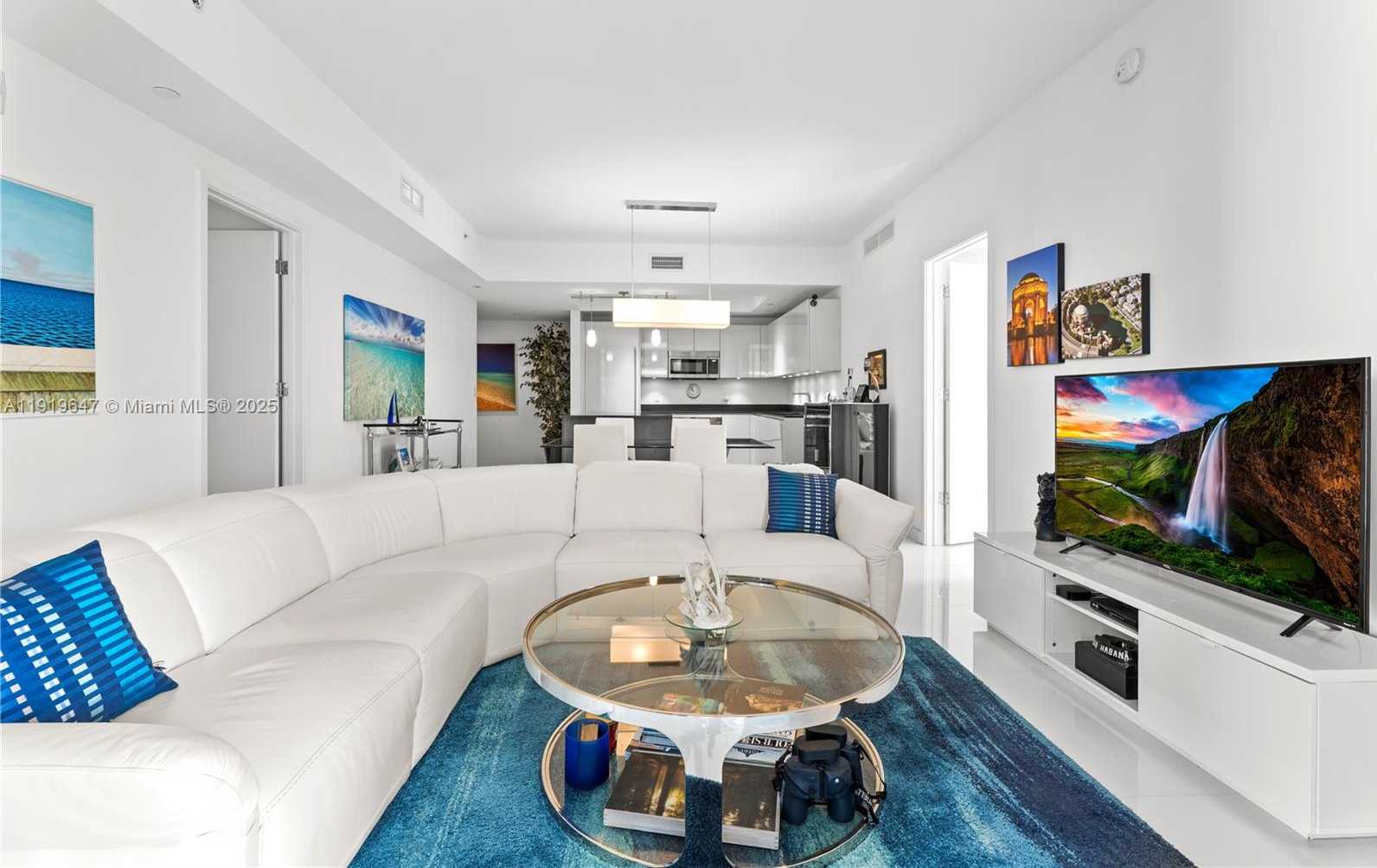 Small Image of 1010 BRICKELL AVE #4206, Miami Number 4