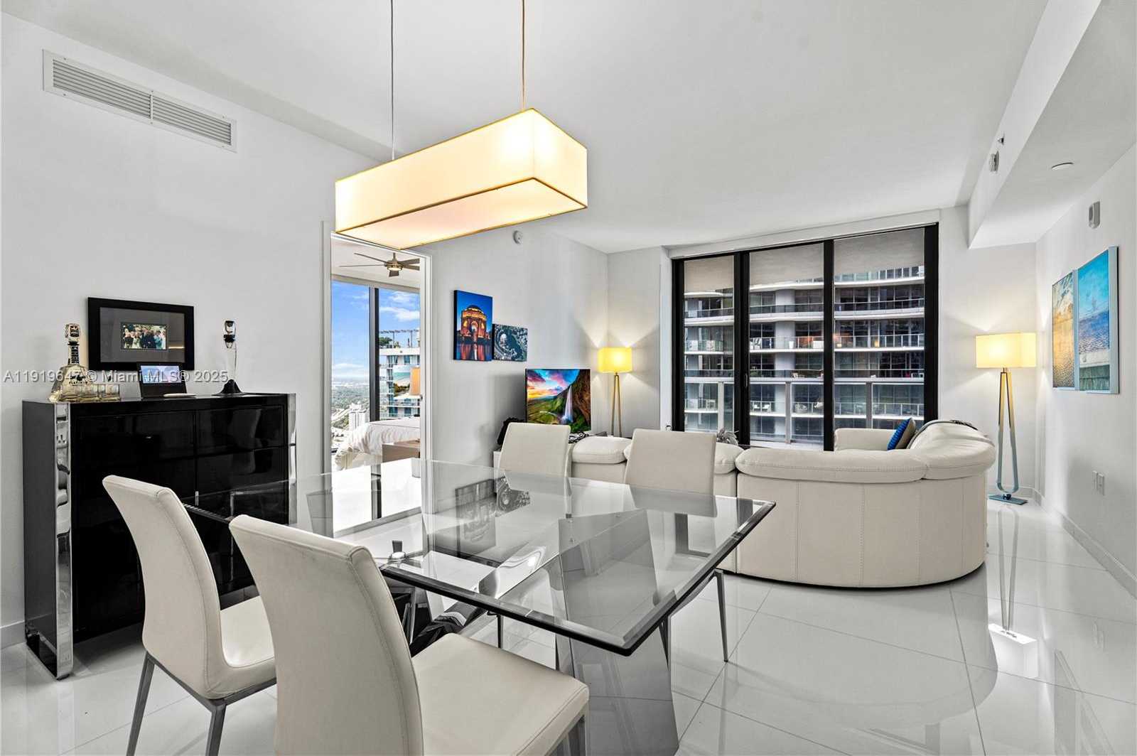 Small Image of 1010 BRICKELL AVE #4206, Miami Number 5