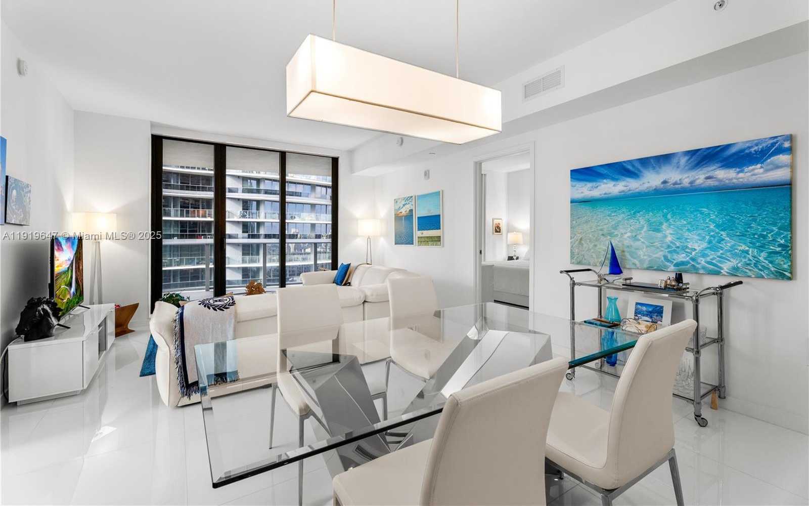 Small Image of 1010 BRICKELL AVE #4206, Miami Number 6