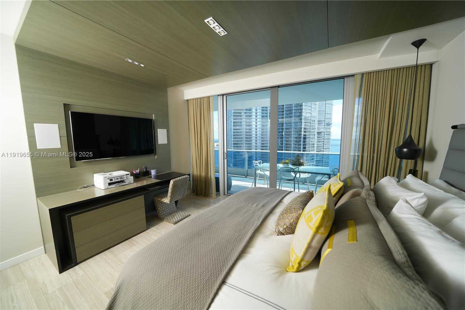 Imagen de Pequeño Objeto