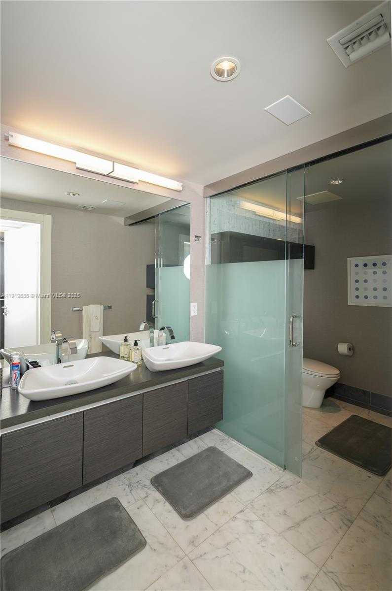 Imagen de Pequeño Objeto