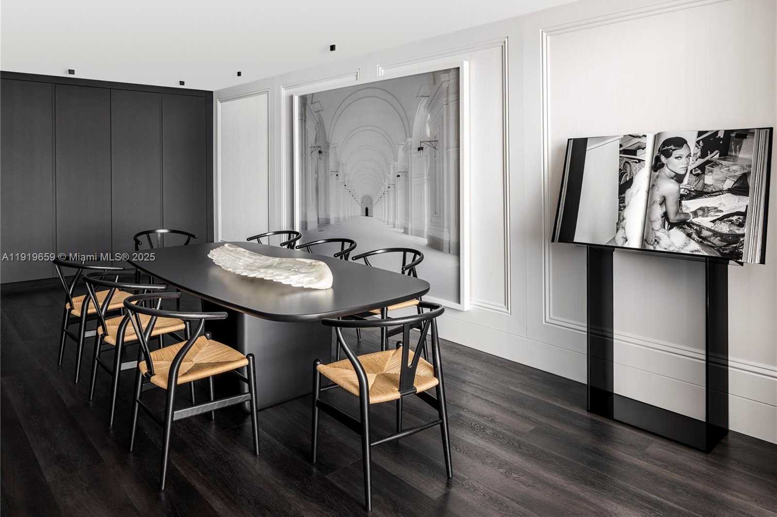 Small Image of 1040 BISCAYNE BLVD #2202, Miami Number 11