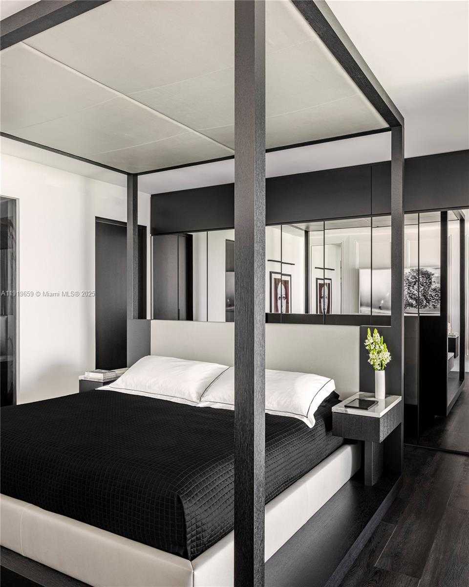 Small Image of 1040 BISCAYNE BLVD #2202, Miami Number 20