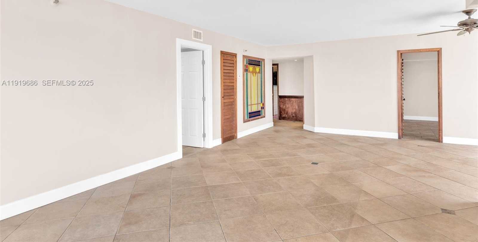Small Image of 801 NORTH VENETIAN DR #208, Miami Beach Number 22