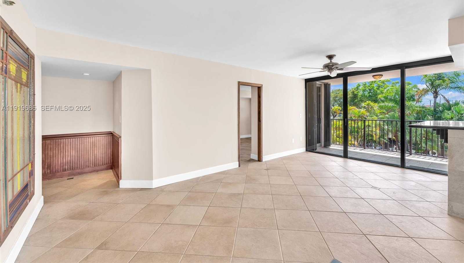Small Image of 801 NORTH VENETIAN DR #208, Miami Beach Number 24