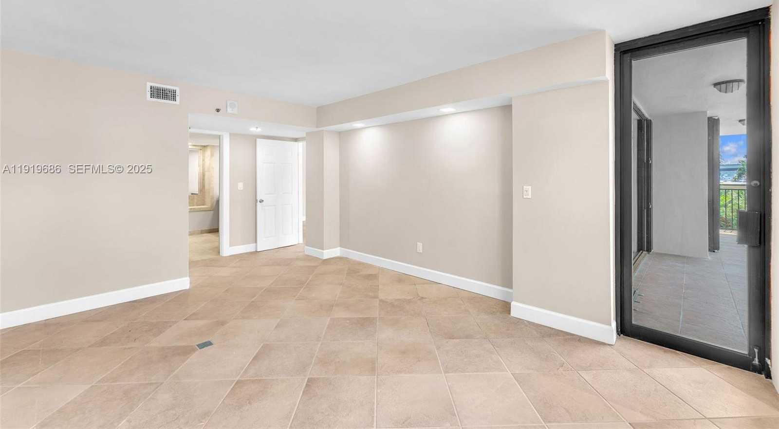 Small Image of 801 NORTH VENETIAN DR #208, Miami Beach Number 28