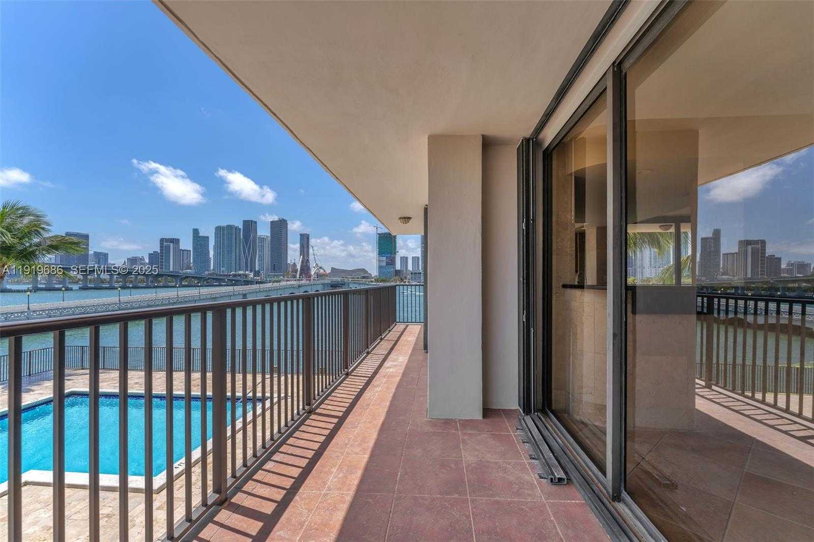 Small Image of 801 NORTH VENETIAN DR #208, Miami Beach Number 45