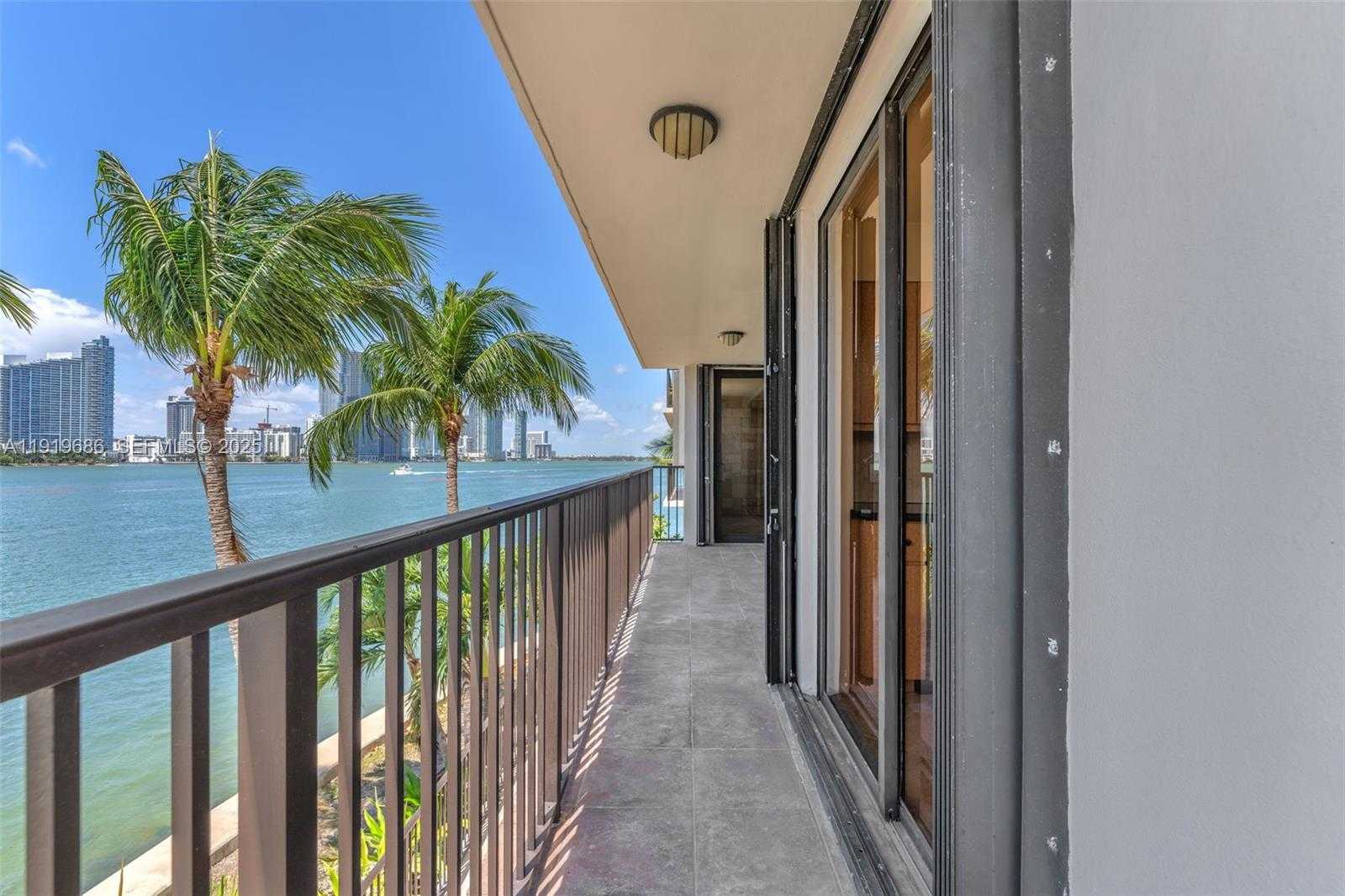 Small Image of 801 NORTH VENETIAN DR #208, Miami Beach Number 48