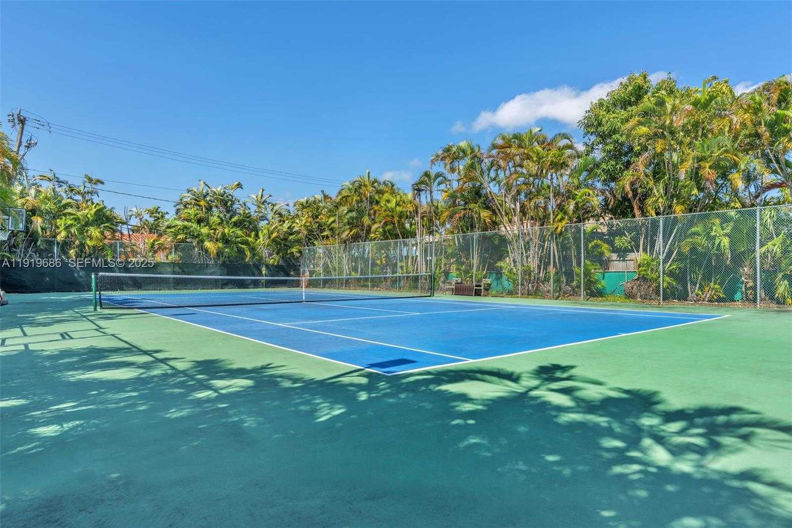 Small Image of 801 NORTH VENETIAN DR #208, Miami Beach Number 59