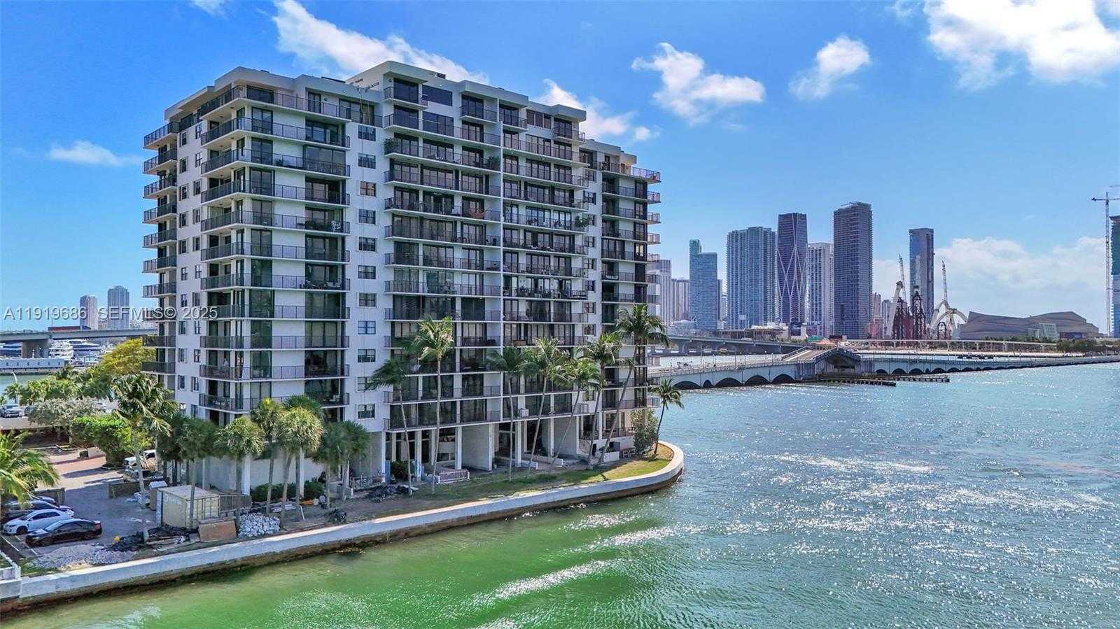 Small Image of 801 NORTH VENETIAN DR #208, Miami Beach Number 68