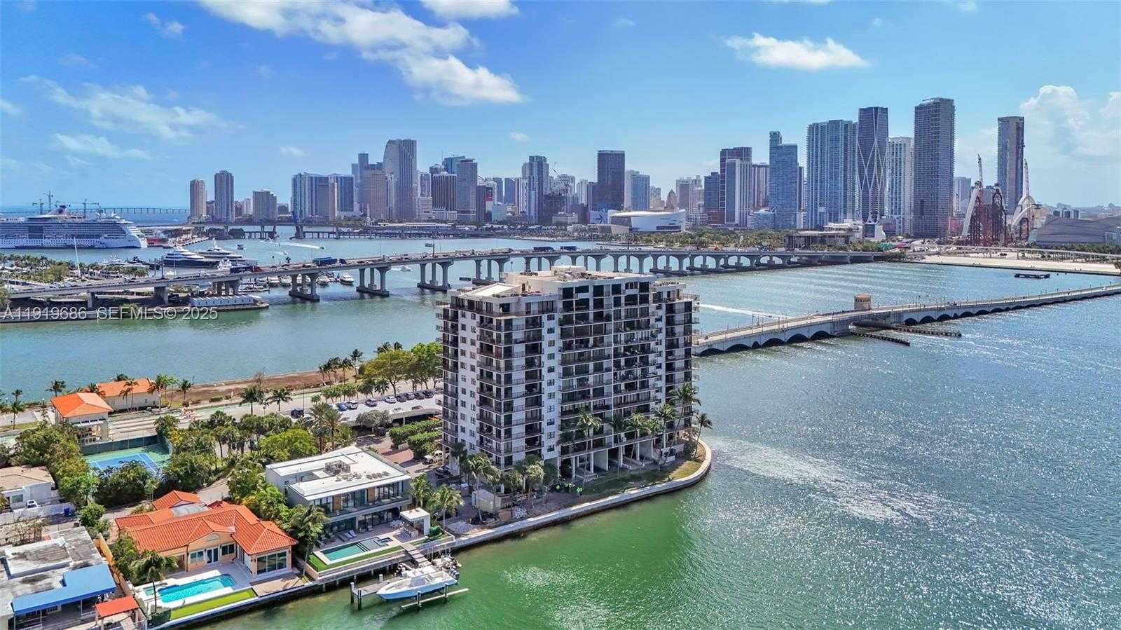 Small Image of 801 NORTH VENETIAN DR #208, Miami Beach Number 69