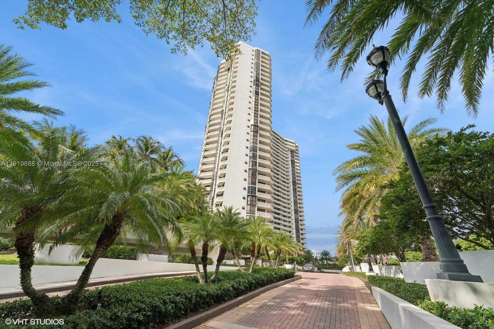 Small Image of 1000 WEST ISLAND BLVD #2911, Aventura Number 8