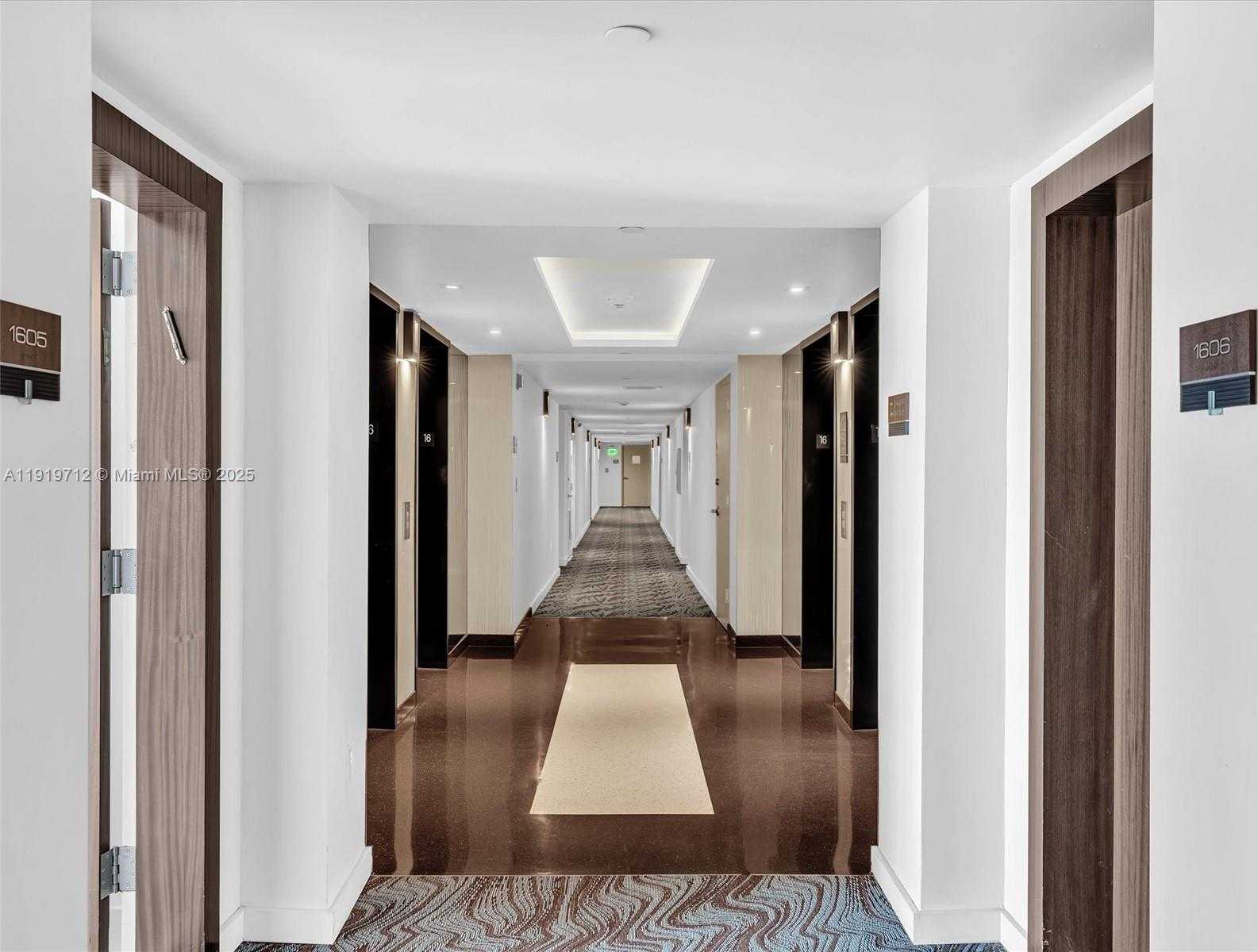 Small Image of 650 WEST AVE #1605, Miami Beach Number 15