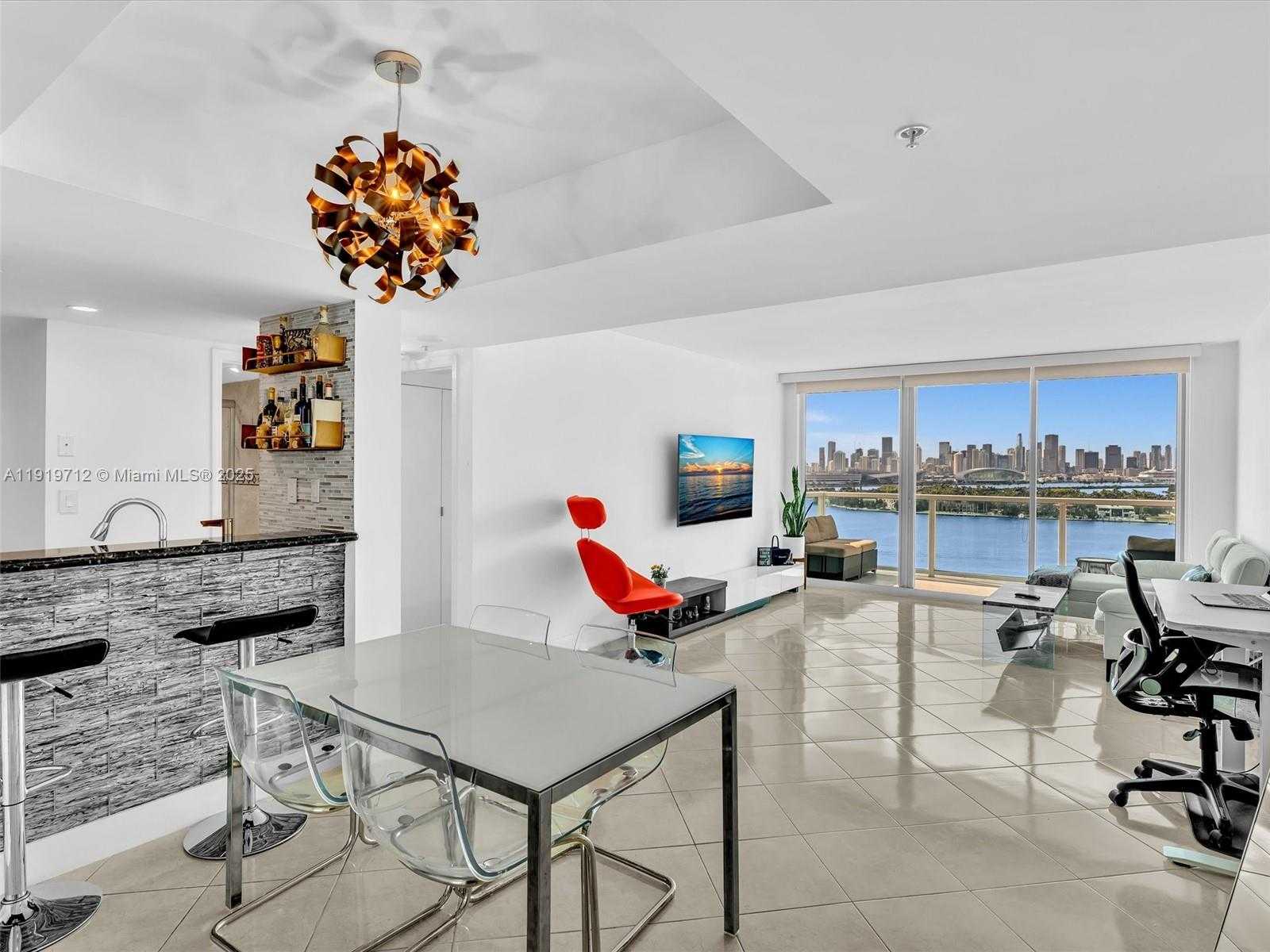 Small Image of 650 WEST AVE #1605, Miami Beach Number 16