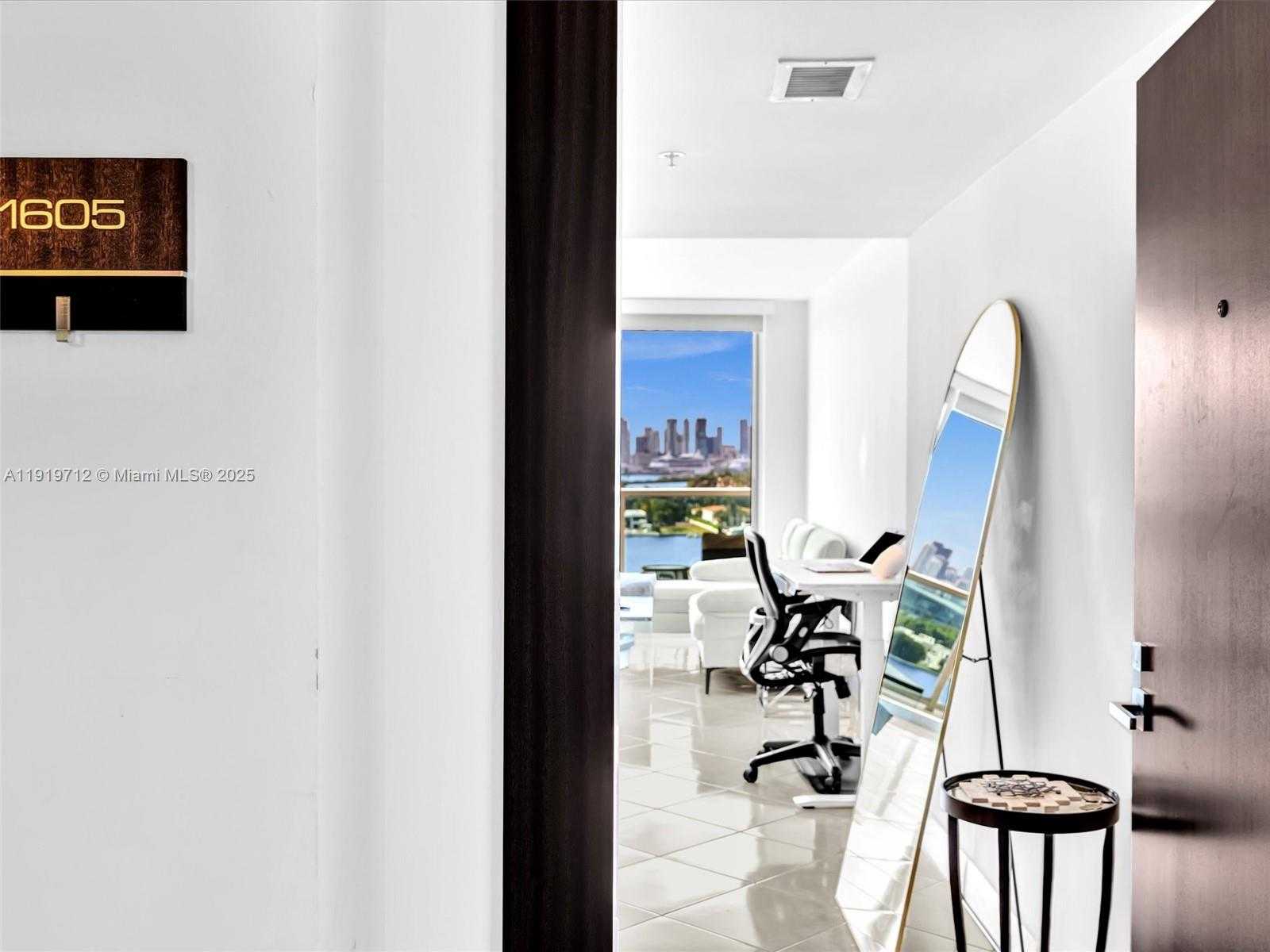 Small Image of 650 WEST AVE #1605, Miami Beach Number 2