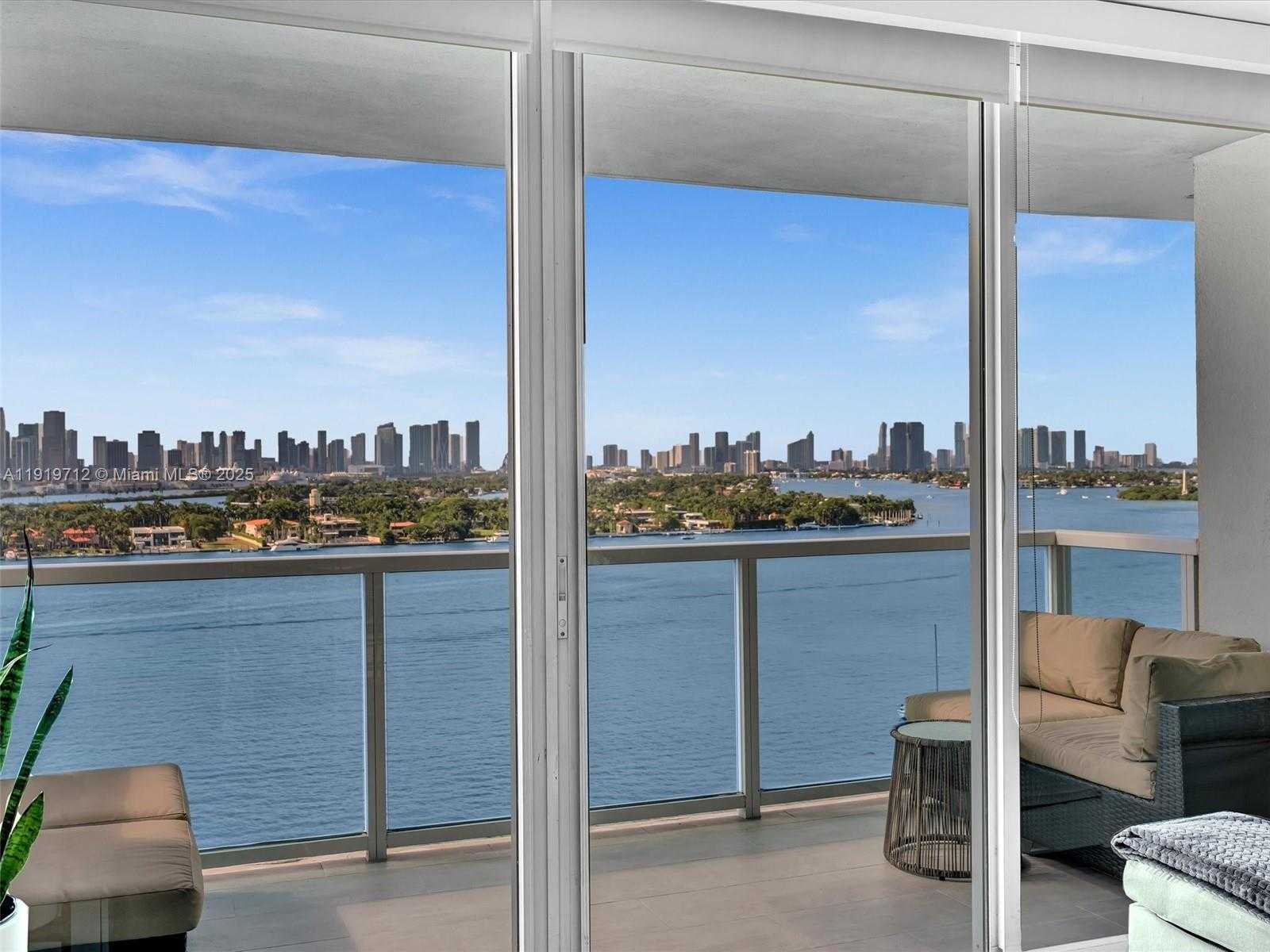 Small Image of 650 WEST AVE #1605, Miami Beach Number 26