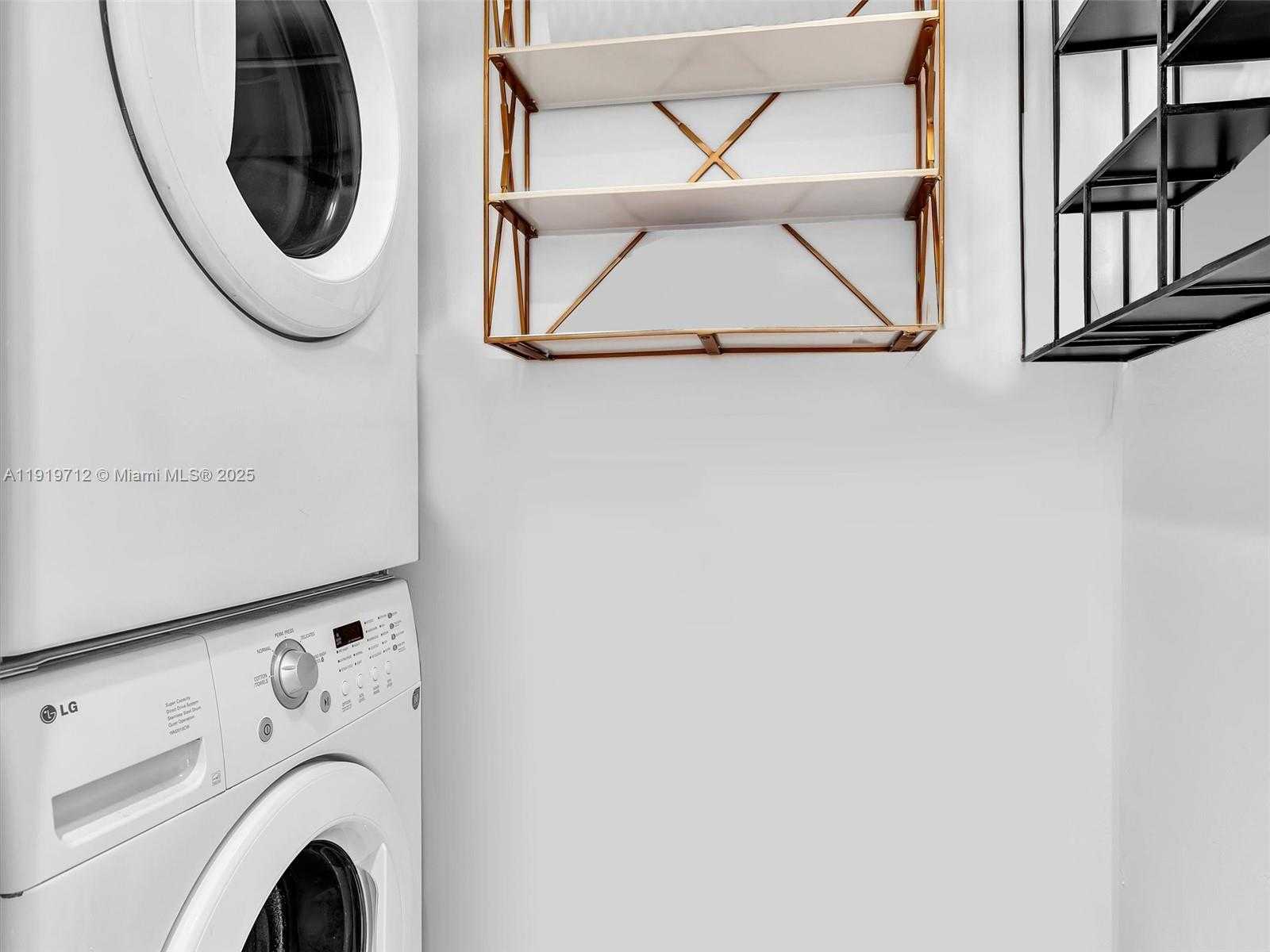 Small Image of 650 WEST AVE #1605, Miami Beach Number 42