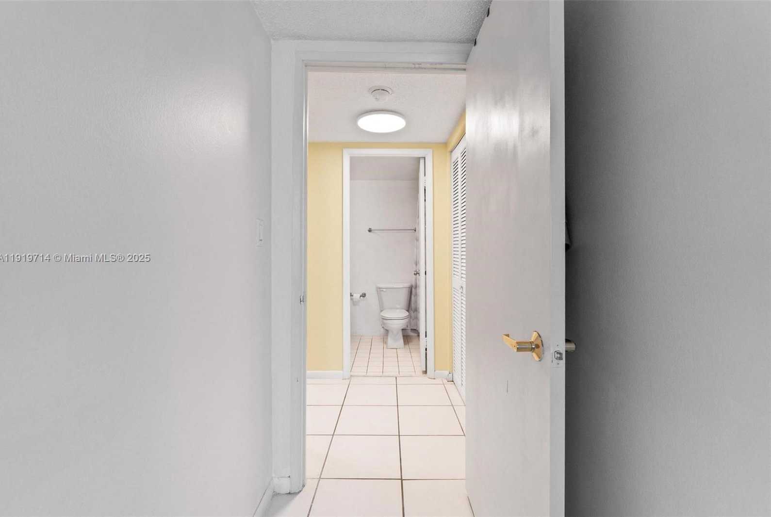 Small Image of 2301 COLLINS AVE #802, Miami Beach Number 23