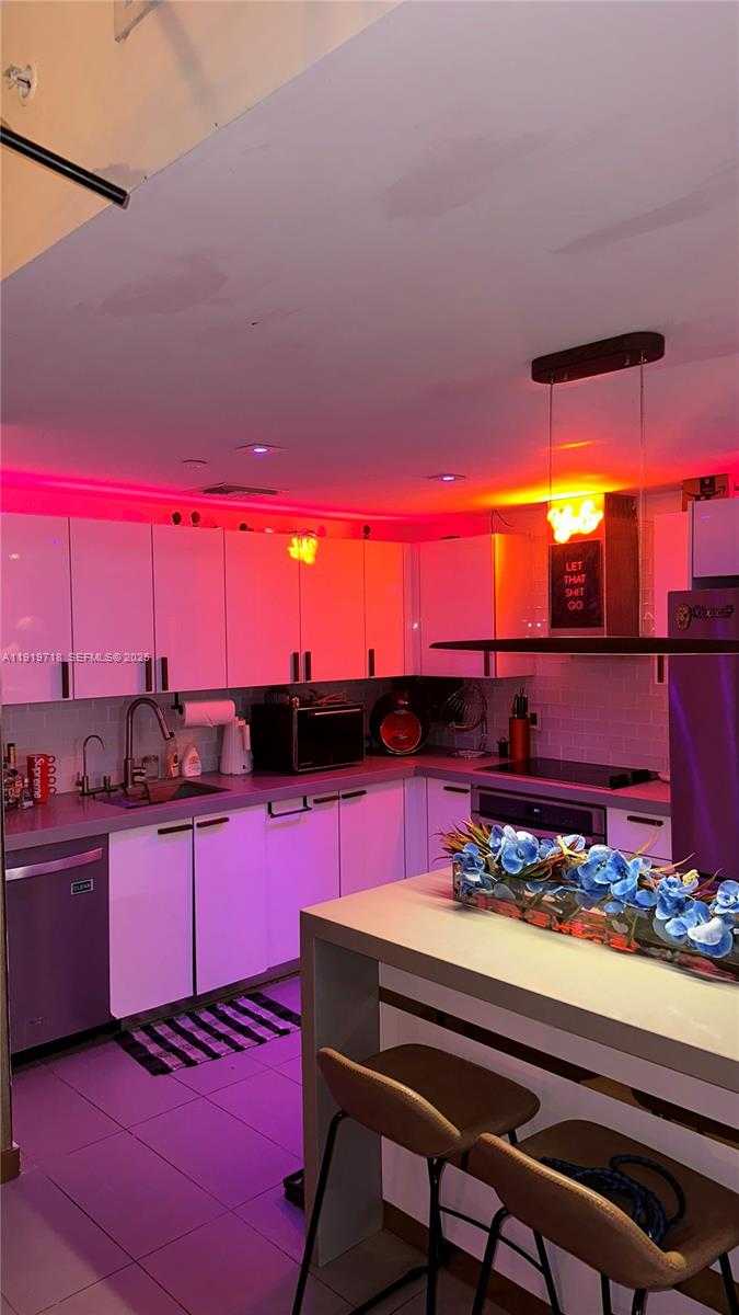 Imagen de Pequeño Objeto