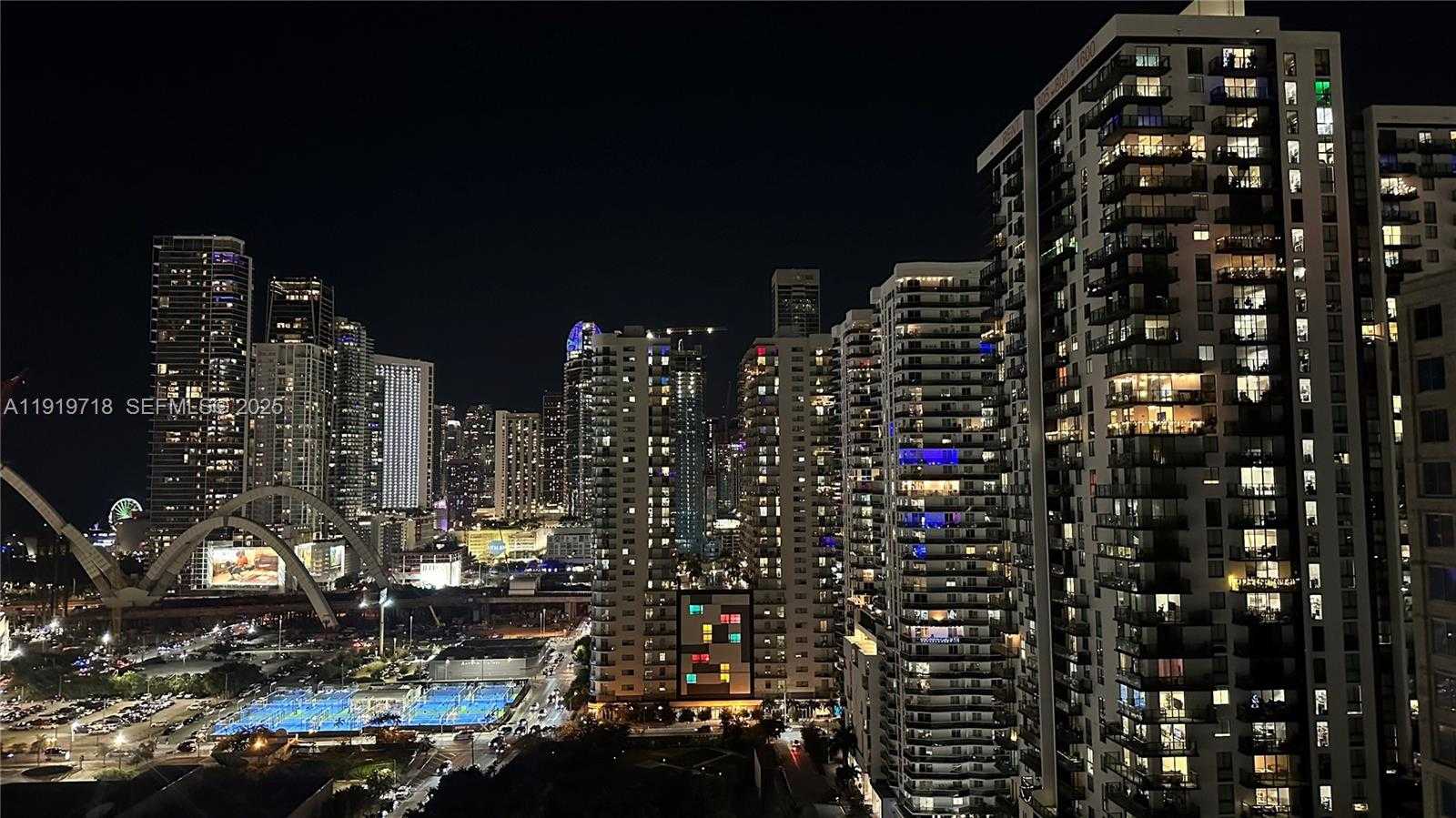 Imagen de Pequeño Objeto