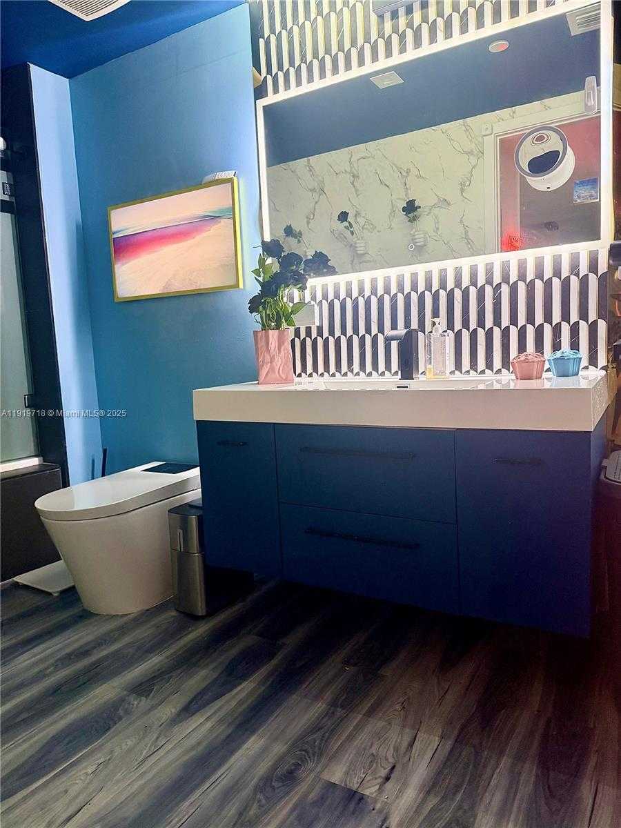 Small Image of 1600 NORTH EAST 1ST AVE #2009, Miami Number 2