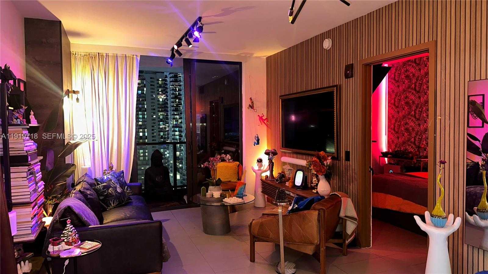 Imagen de Pequeño Objeto