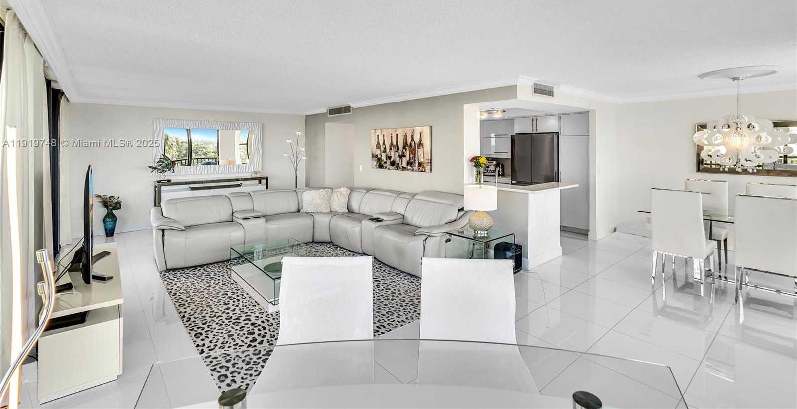 Imagen de Pequeño Objeto