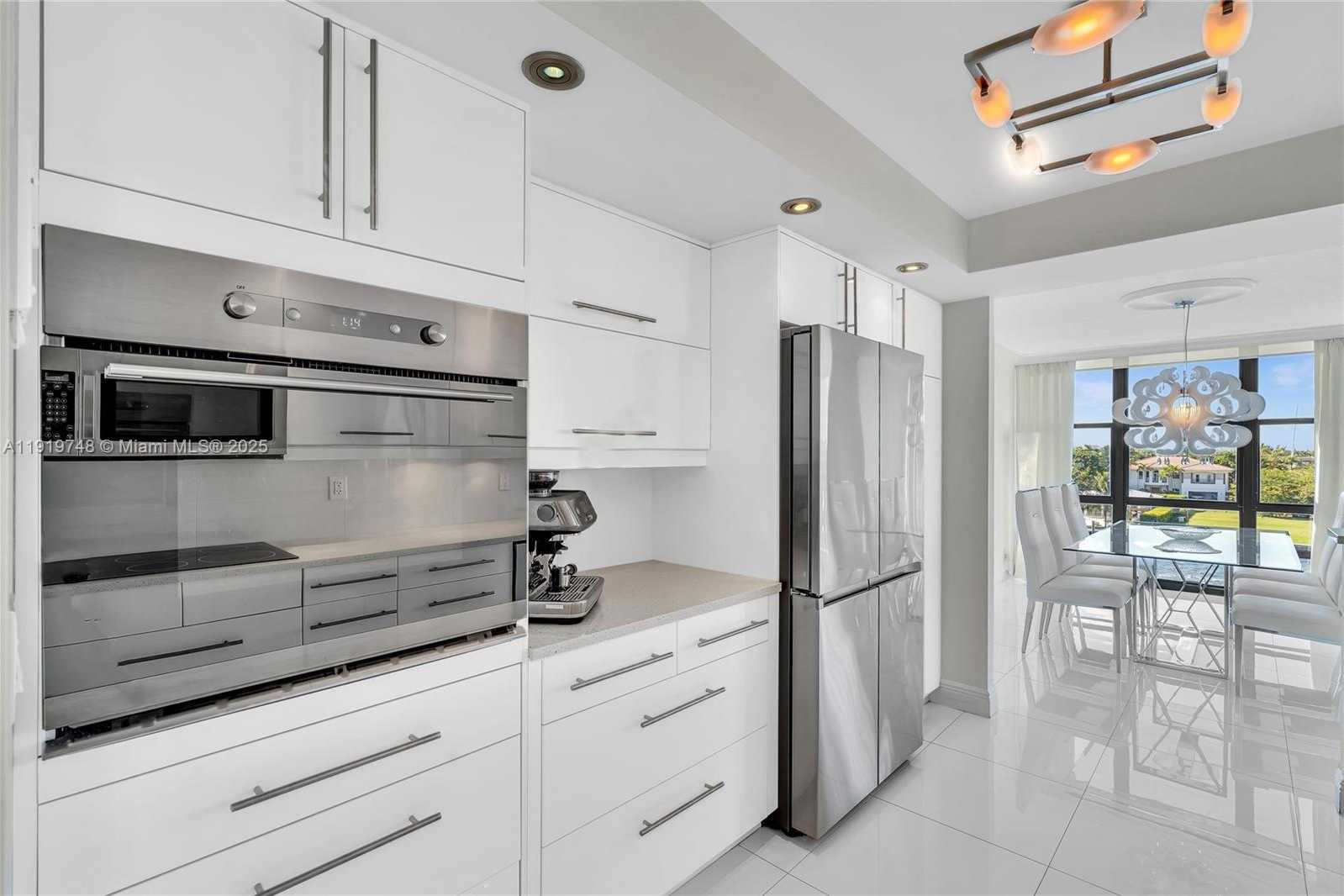 Imagen de Pequeño Objeto