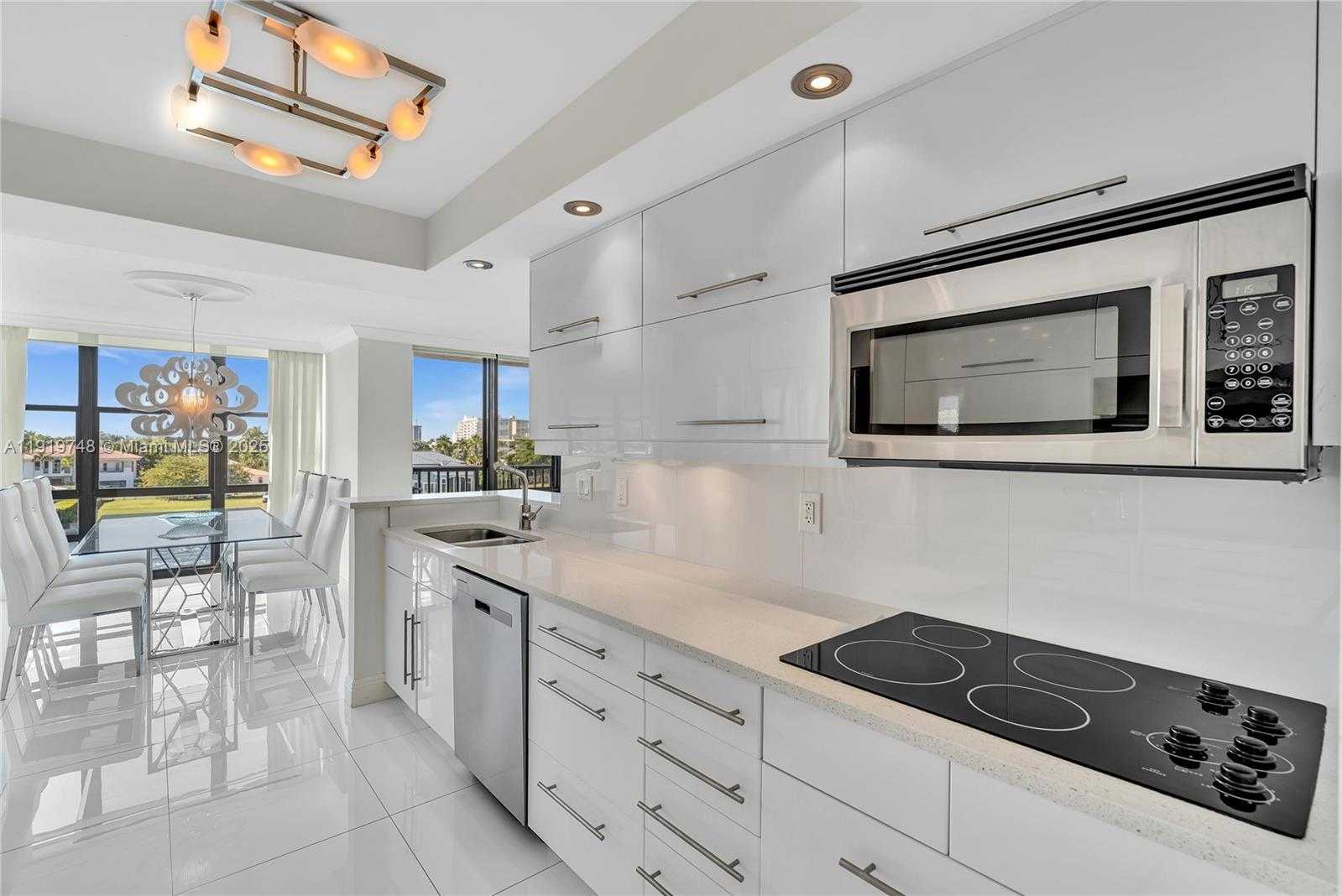 Imagen de Pequeño Objeto