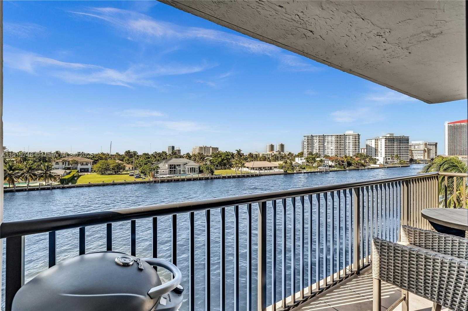 Imagen de Pequeño Objeto