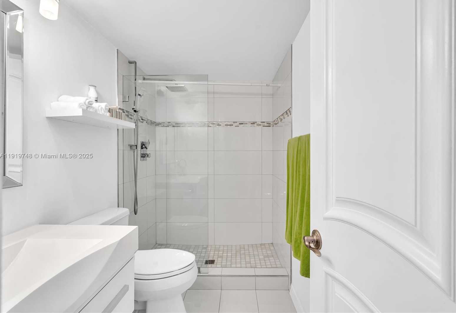 Imagen de Pequeño Objeto