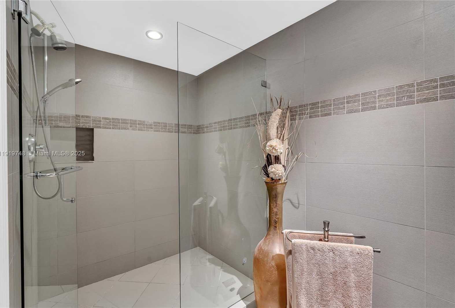 Imagen de Pequeño Objeto