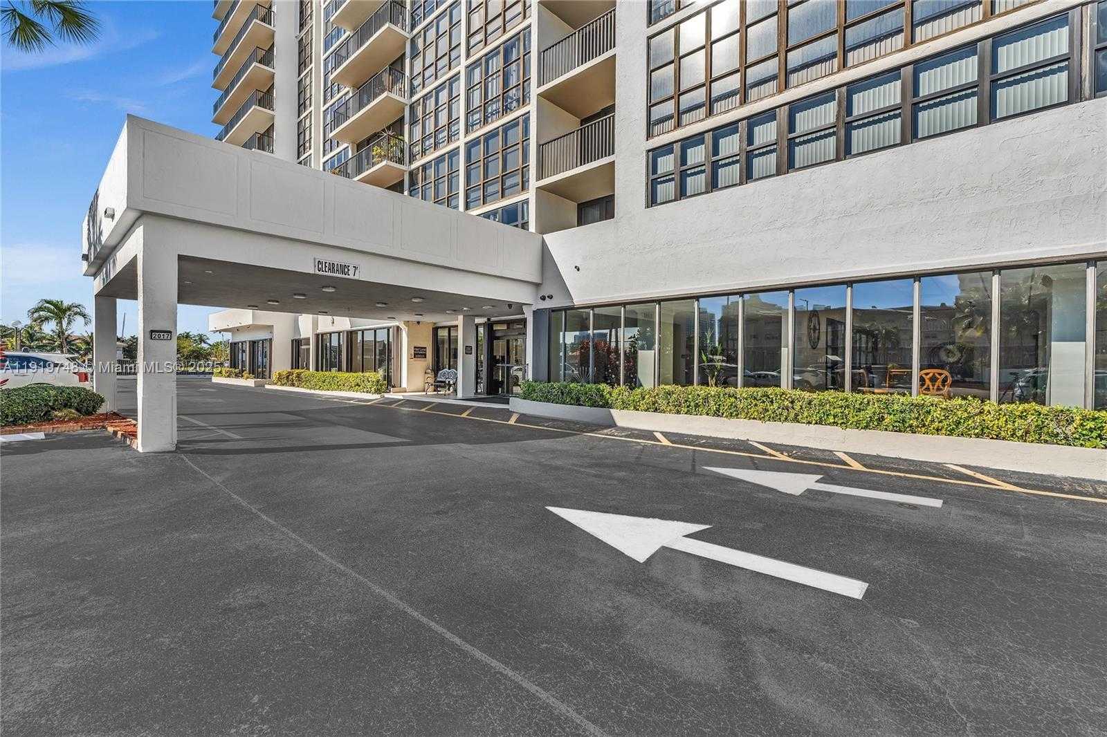 Imagen de Pequeño Objeto