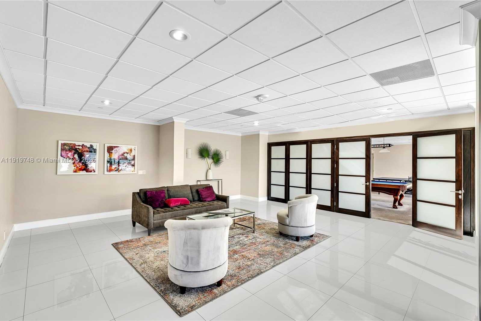 Imagen de Pequeño Objeto