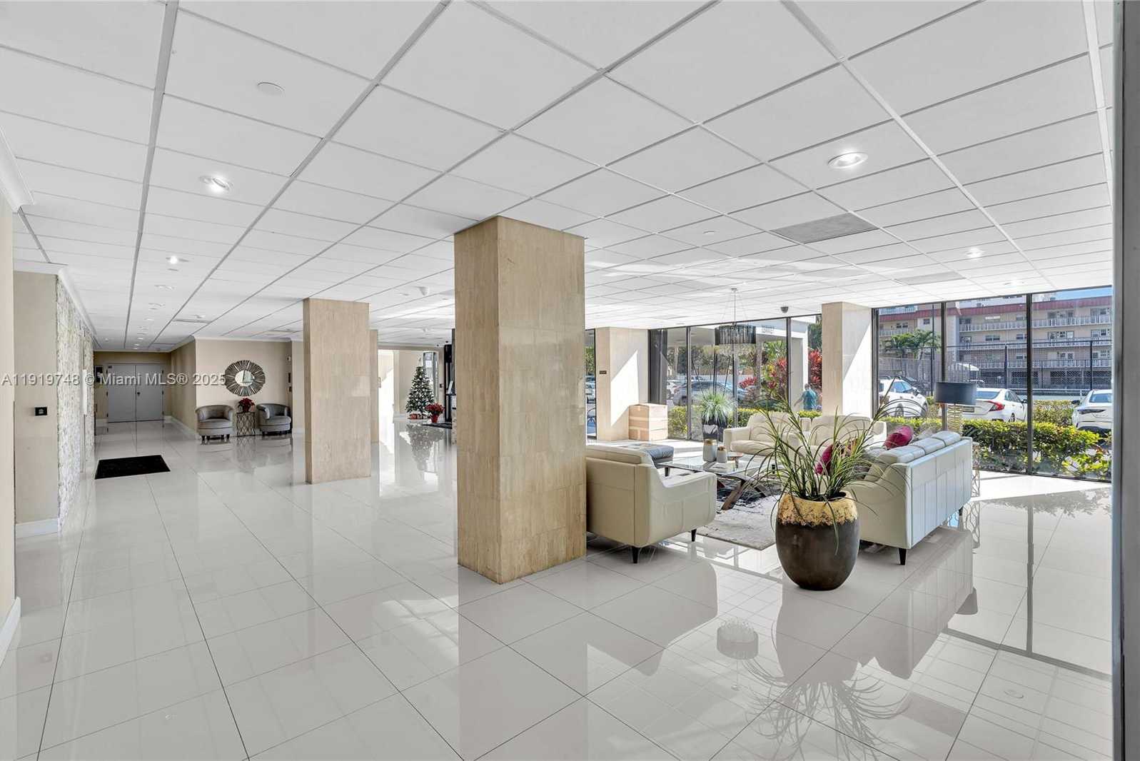 Imagen de Pequeño Objeto