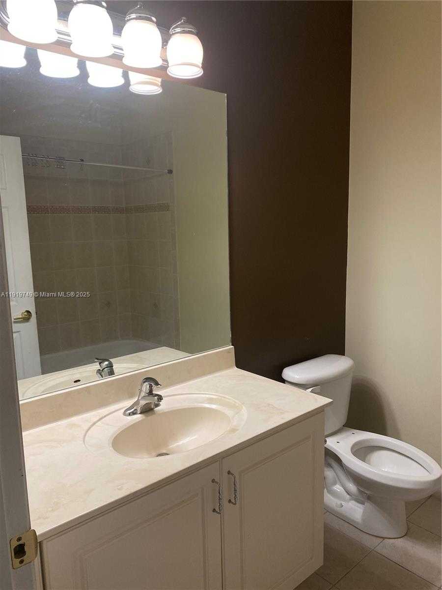 Small Image of Miramar Number 29