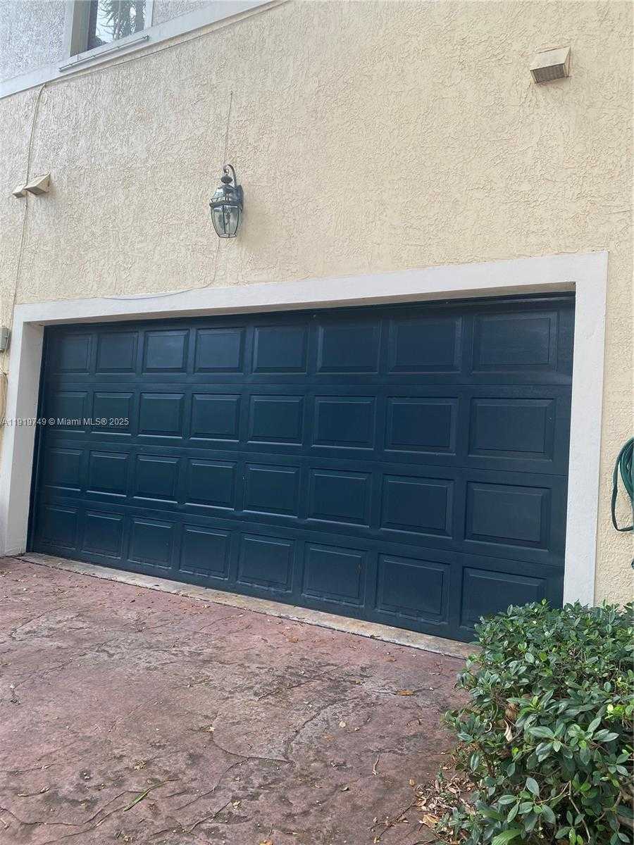 Small Image of Miramar Number 4