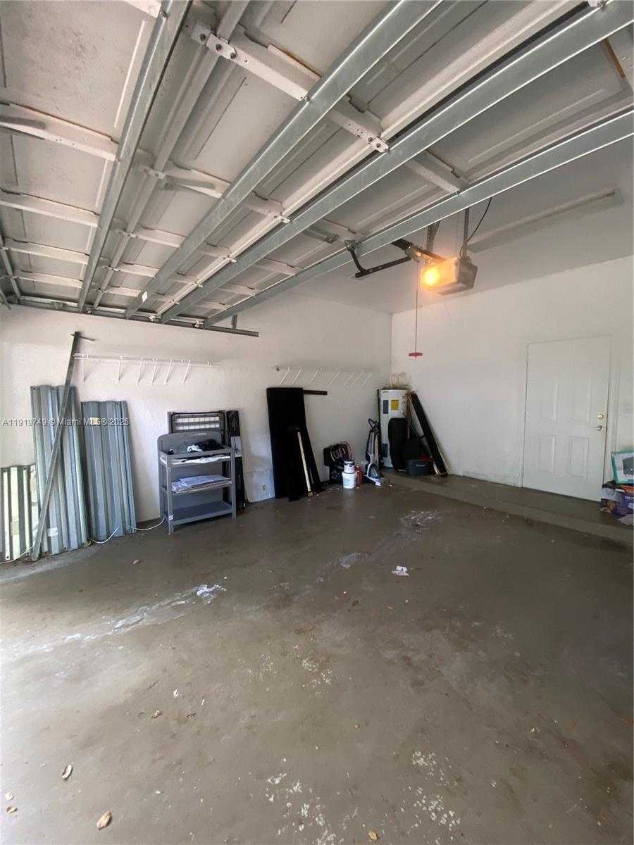 Small Image of Miramar Number 6