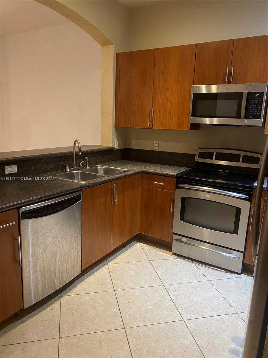 Small Image of Miramar Number 7