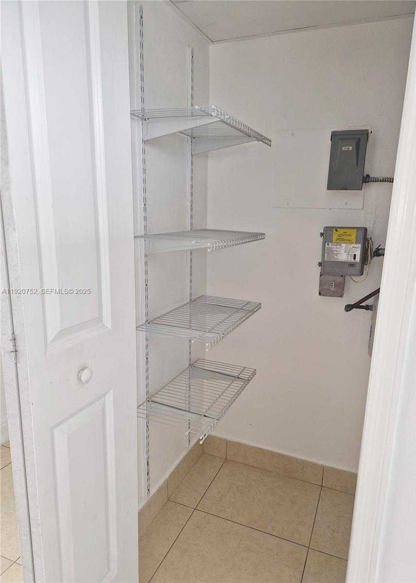 Small Image of 2910 POINT EAST DR #M610, Aventura Number 28