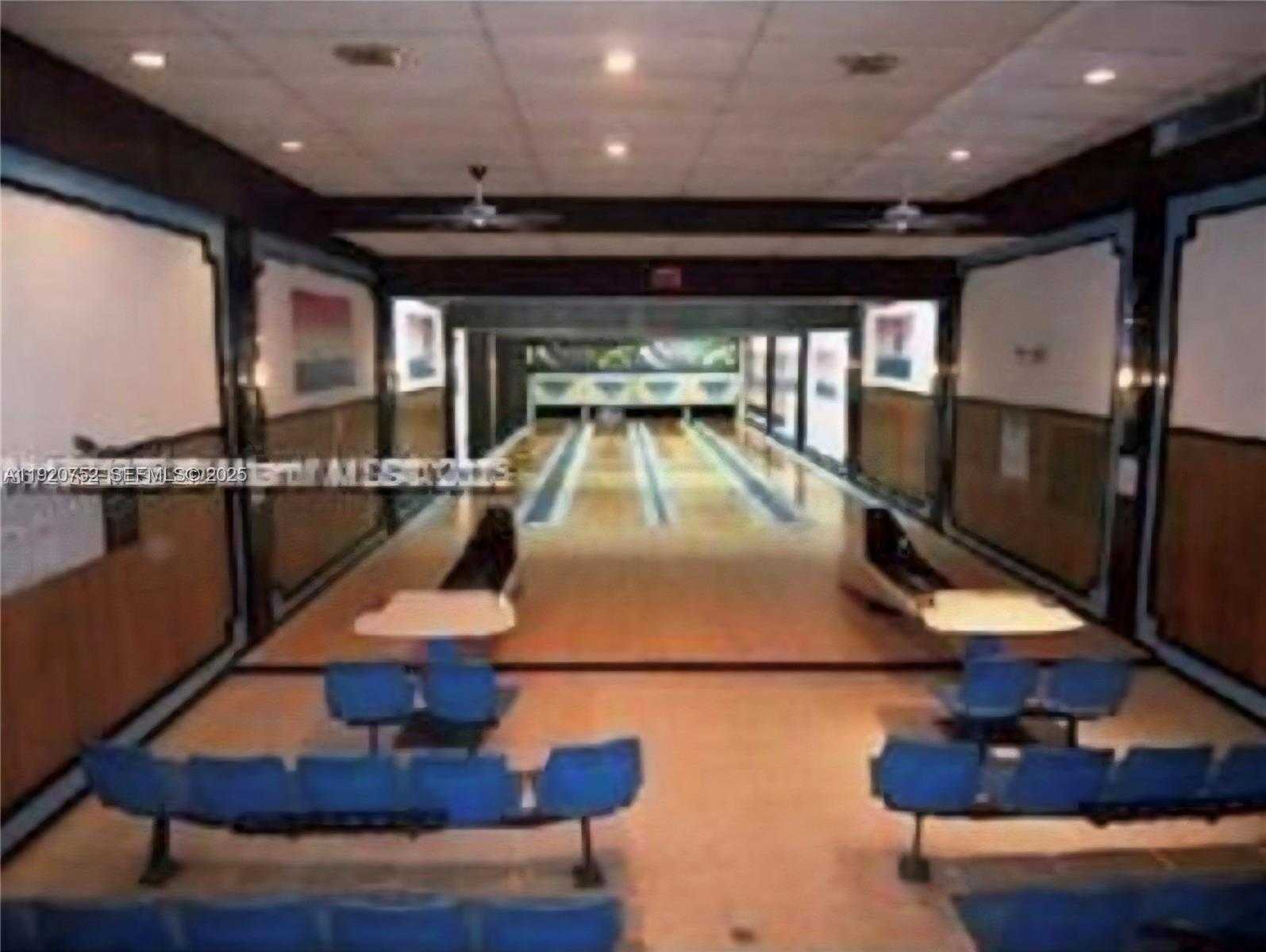 Small Image of 2910 POINT EAST DR #M610, Aventura Number 50