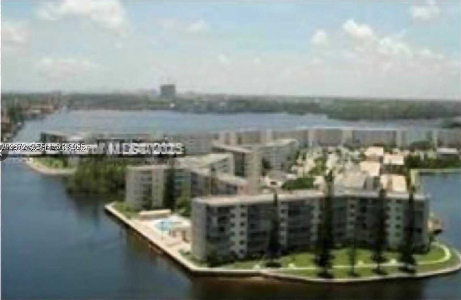 Small Image of 2910 POINT EAST DR #M610, Aventura Number 55